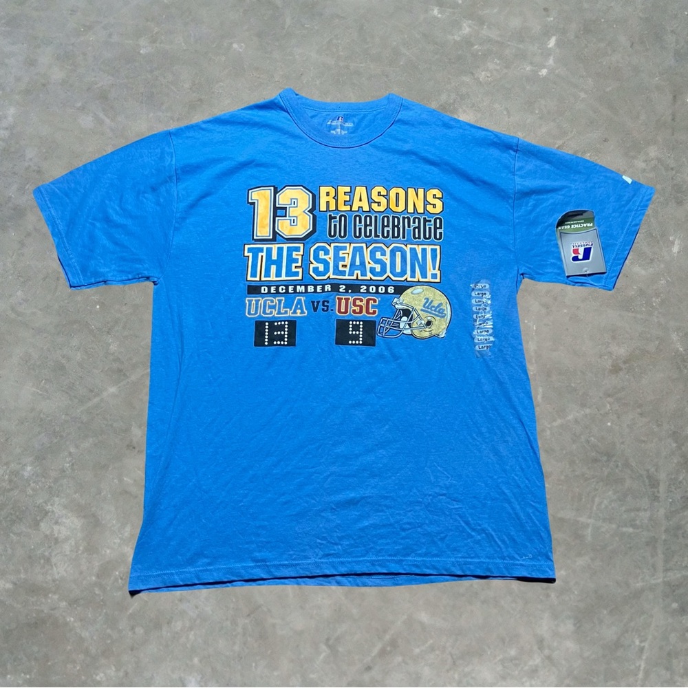 ☀️ Vintage Russell Athletic UCLA Bruins College Football Graphic Tee Mens L Blue